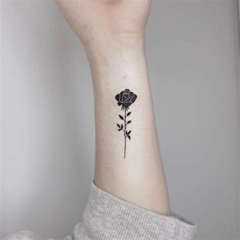 rosa negra tatoo|La Rosa Negra Tattoo